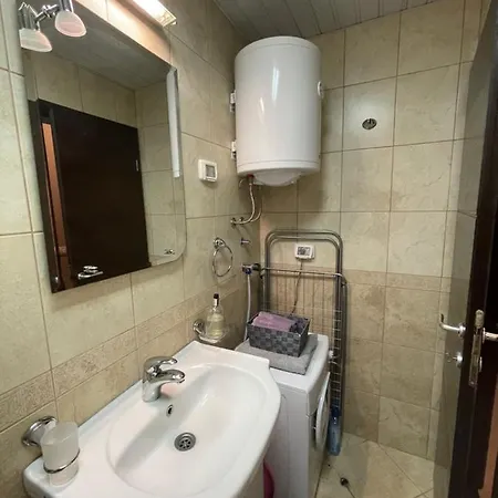 Silver Snowflake - Sa Dvoristem